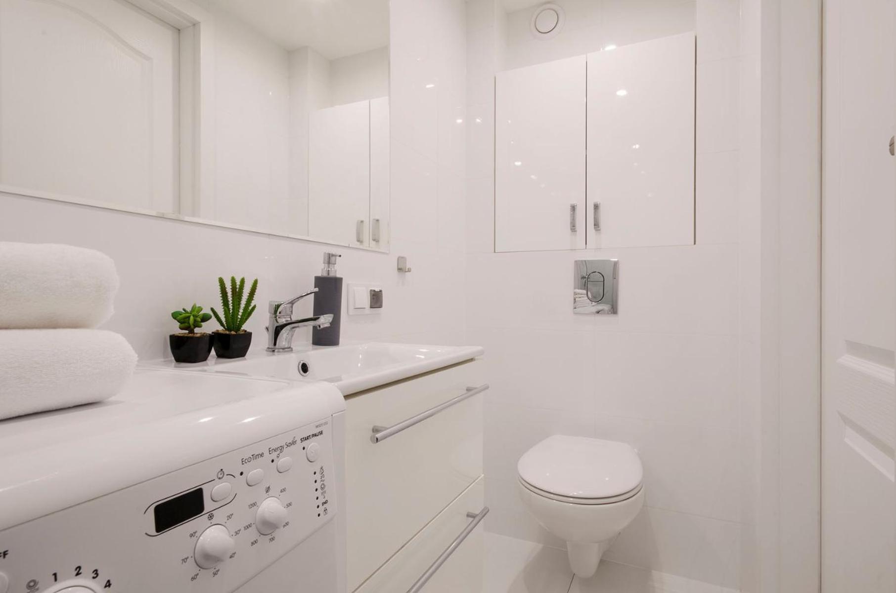 Lumina 2-Level Apart Near Lodz Fabryczna ภายนอก รูปภาพ